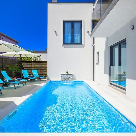 Valla Studio Apartments Fažana Esterno foto